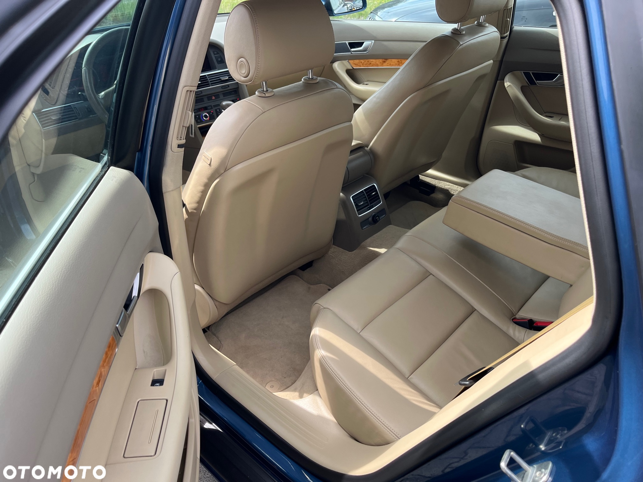 Audi A6 2.4 Multitronic - 17