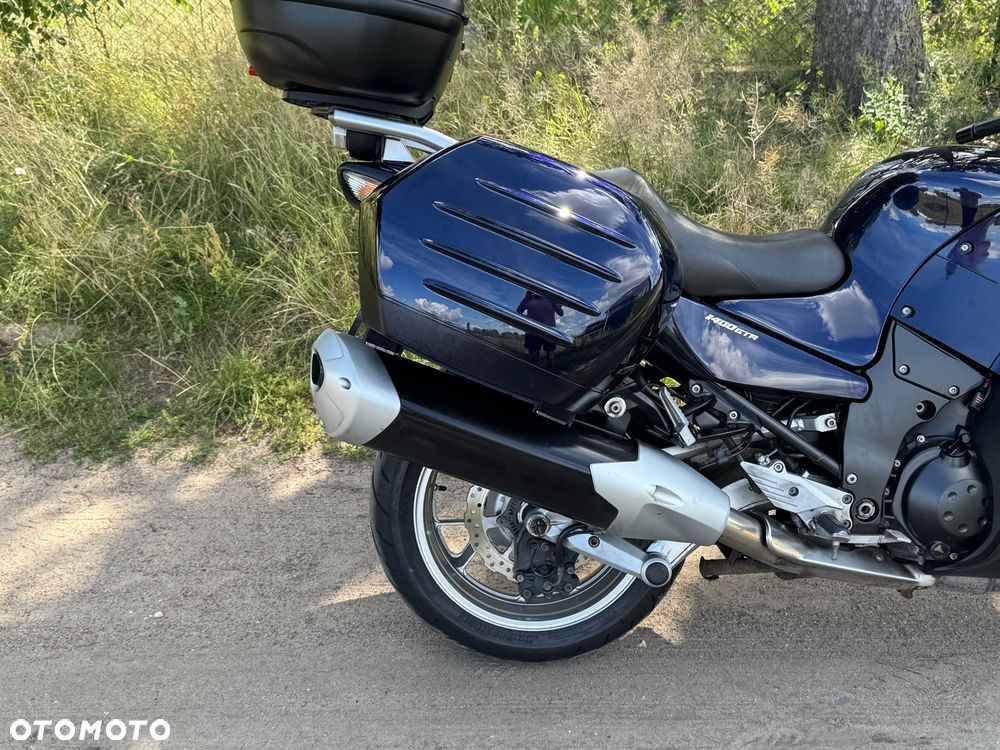 Kawasaki GTR - 4