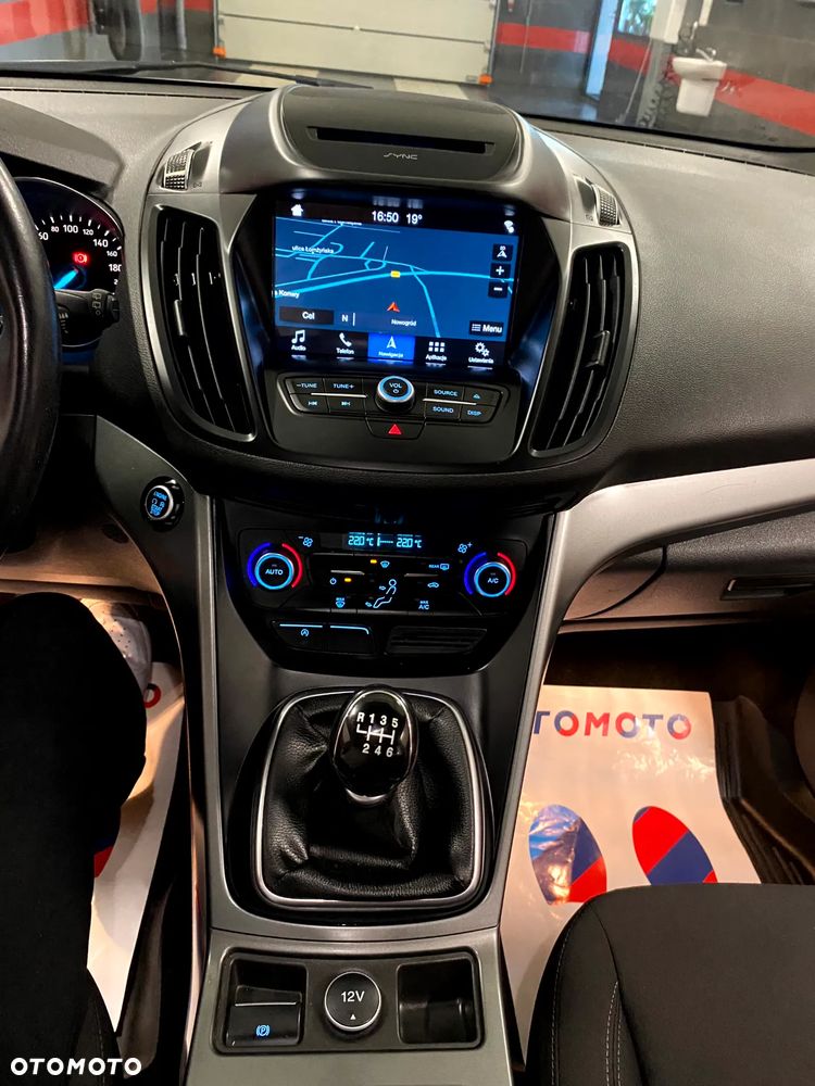 Ford Kuga 1.5 EcoBoost 2x4 Individual - 14
