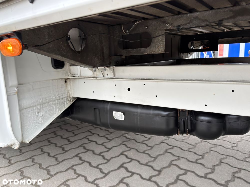 Volkswagen CRAFTER - 11