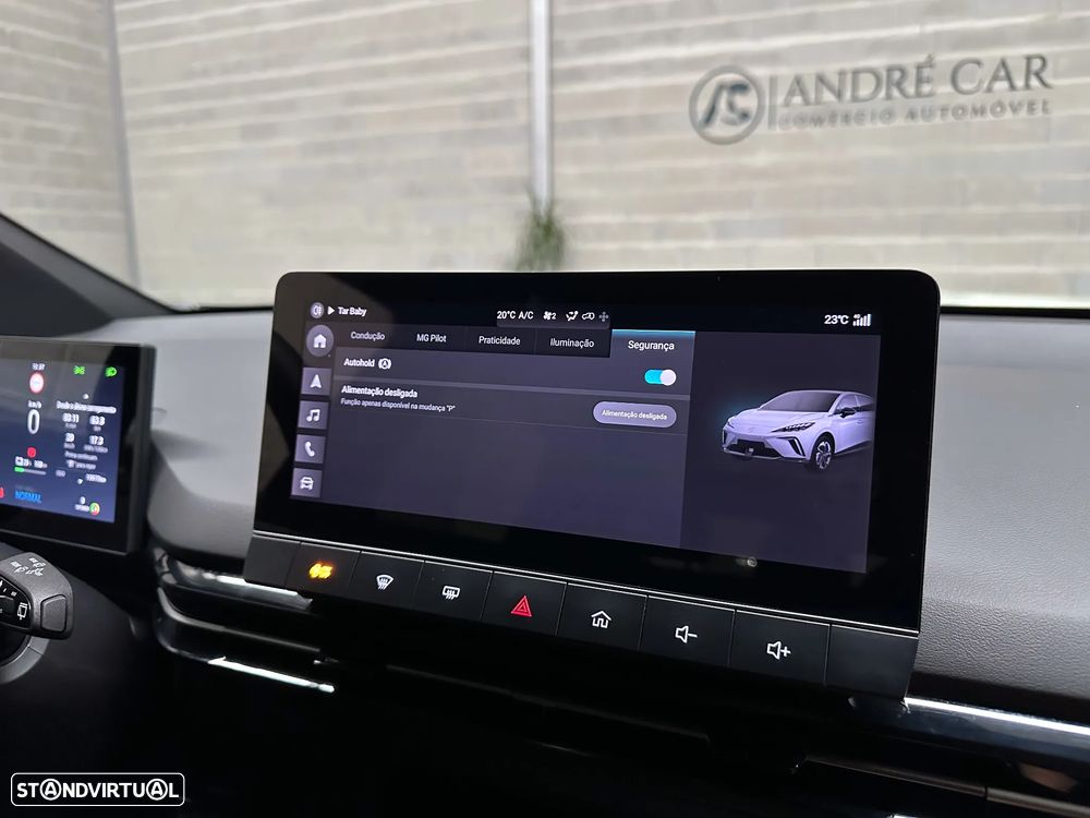 MG MG4 77 kWh Extended Range Luxury - 32