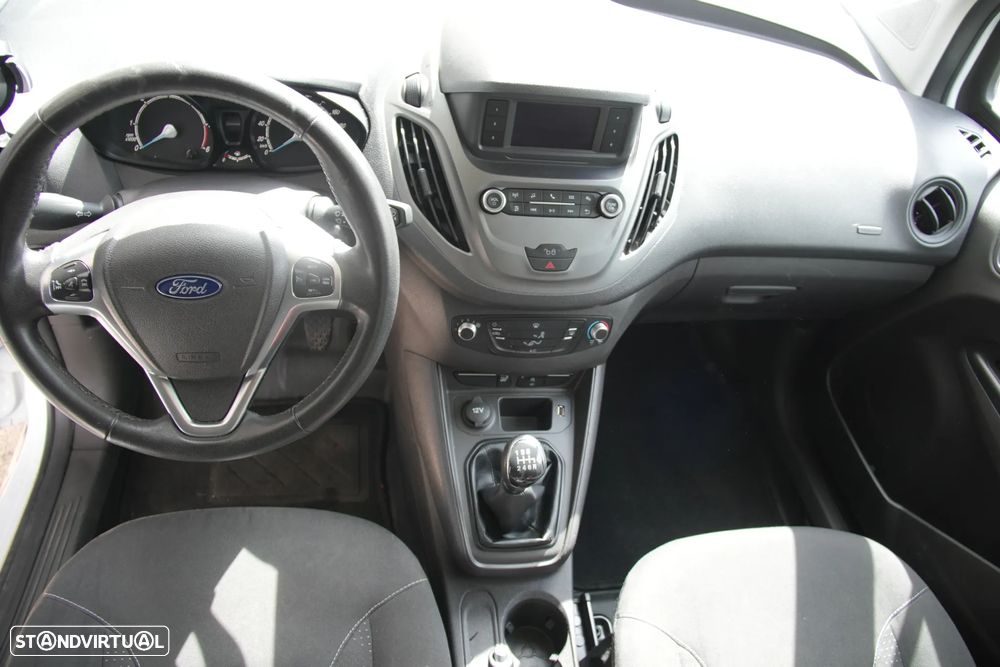 Ford Transit Courier 1.5TDCI - 13