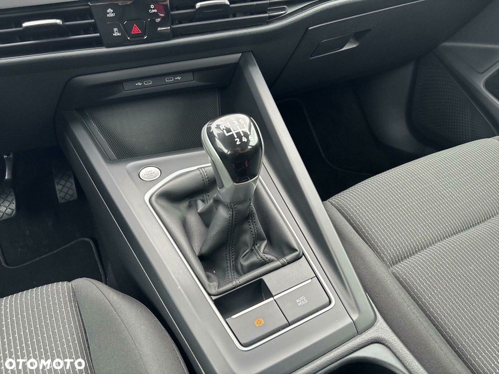 Volkswagen Golf - 23