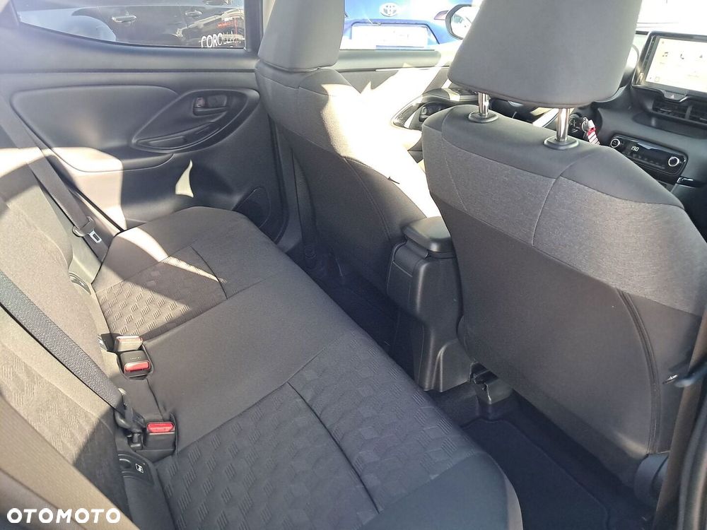 Toyota Yaris Hybrid 1.5 Style - 10