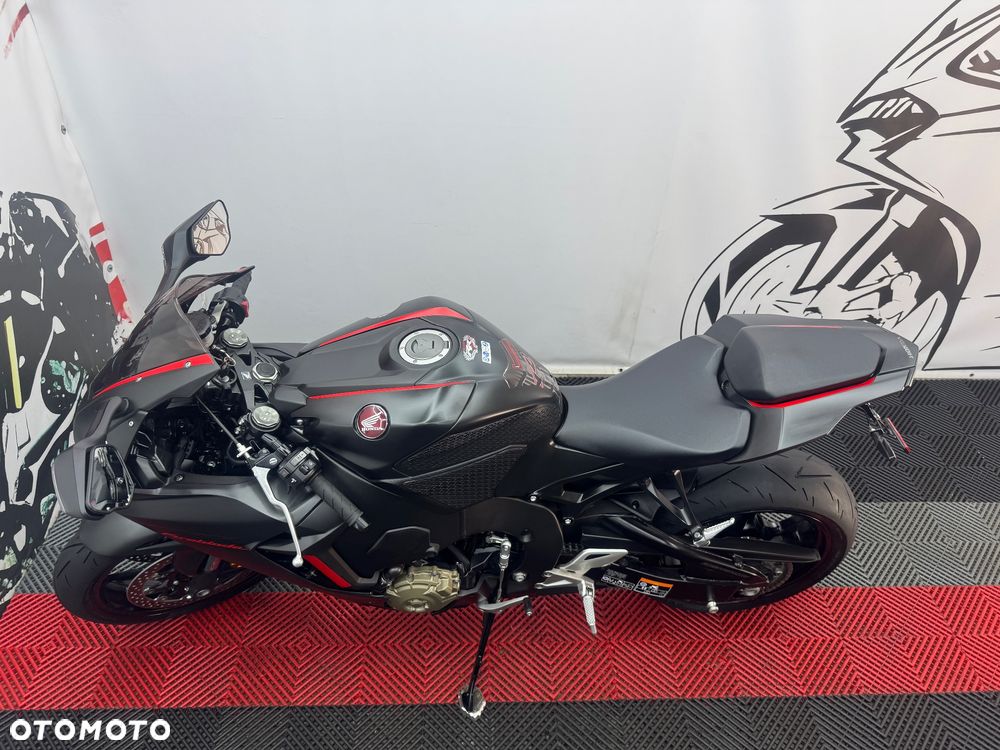 Honda CBR - 9