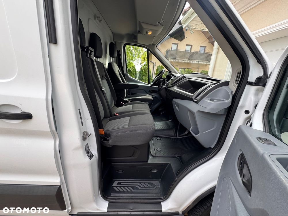 Ford Transit - 21