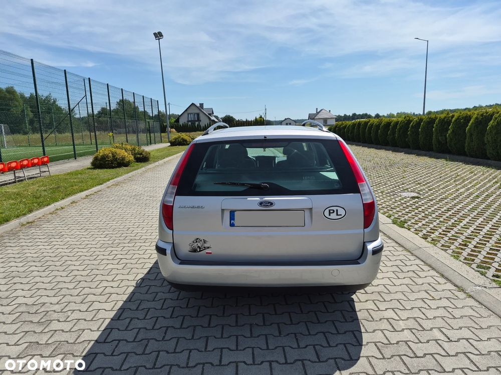 Ford Mondeo 2.5 V6 Ghia X - 30
