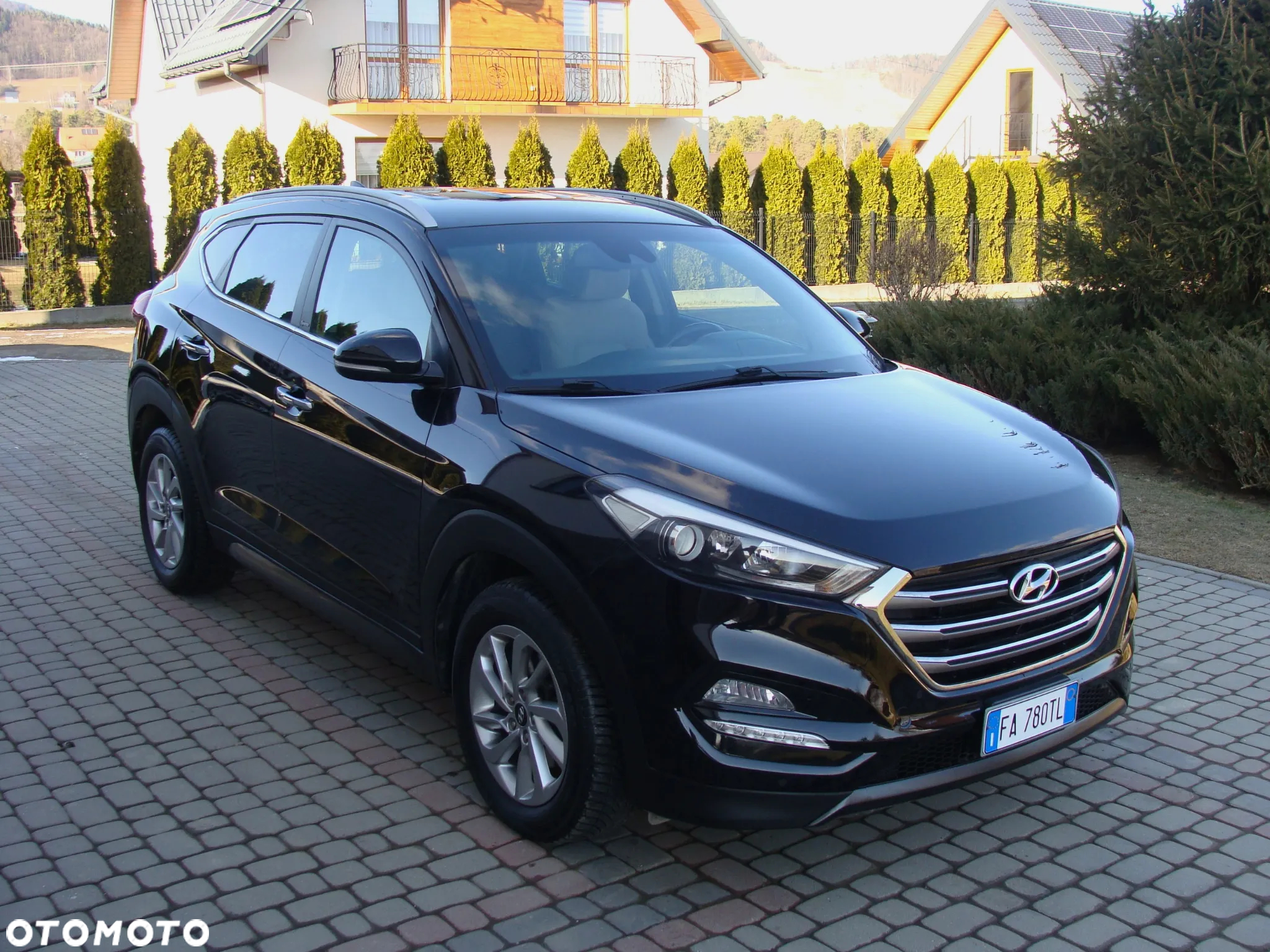 Hyundai Tucson 2.0 CRDi 4WD Automatik Passion - 12