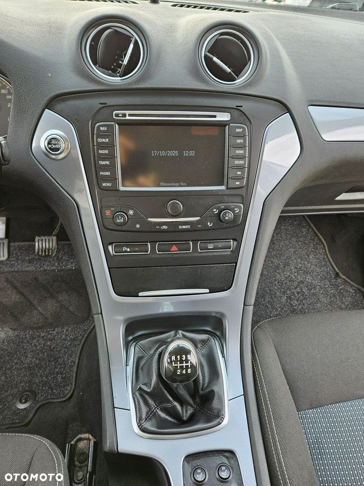 Ford Mondeo - 16