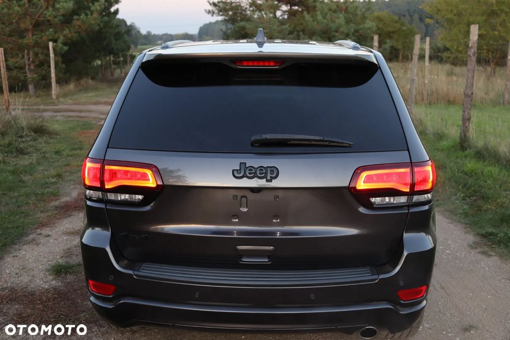 Jeep Grand Cherokee - 8