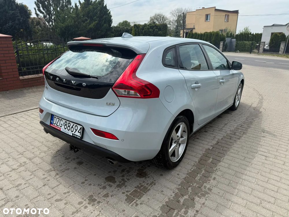 Volvo V40 D3 You - 3