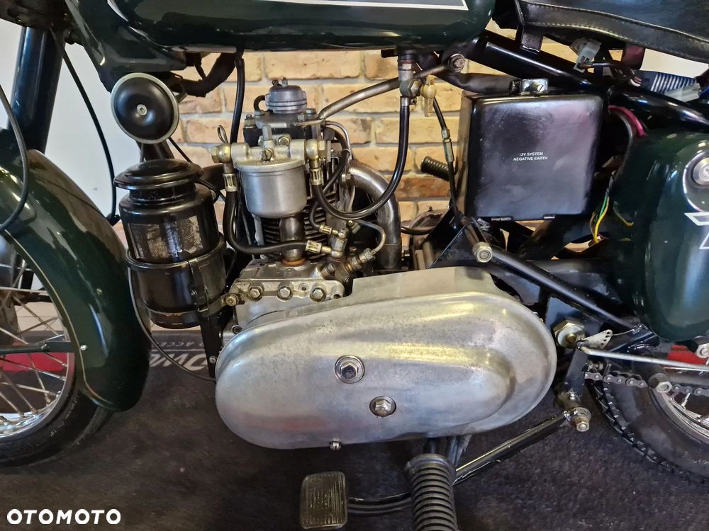 Royal Enfield Bullet - 22