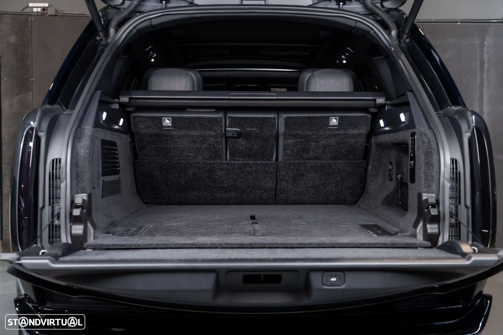 Land Rover Range Rover 4.4 P530 SV - 37