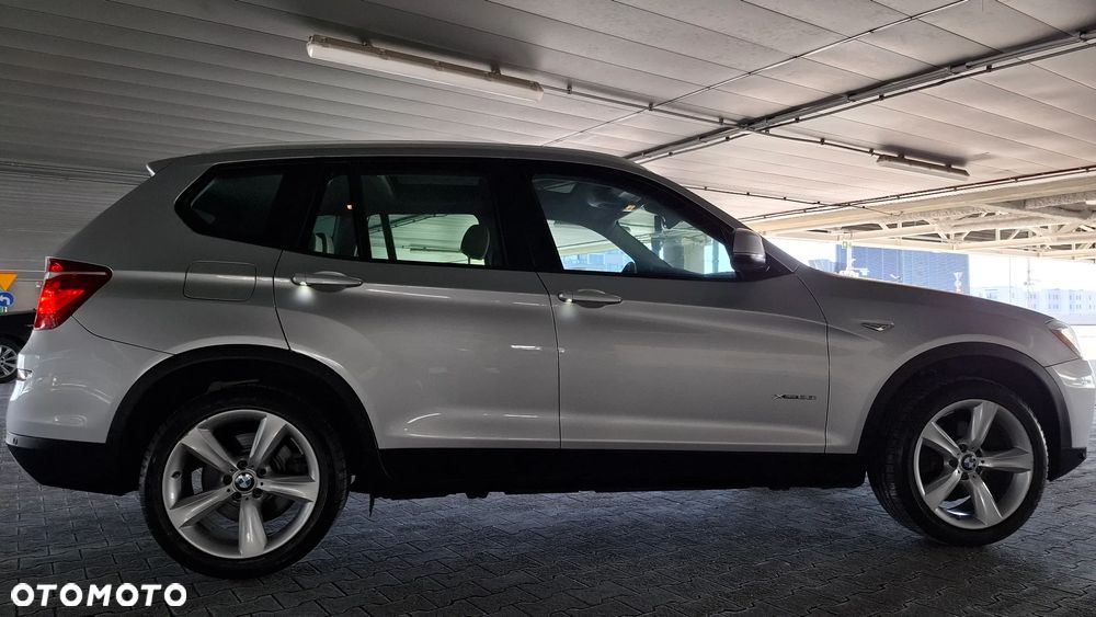 BMW X3 28i xDrive - 26