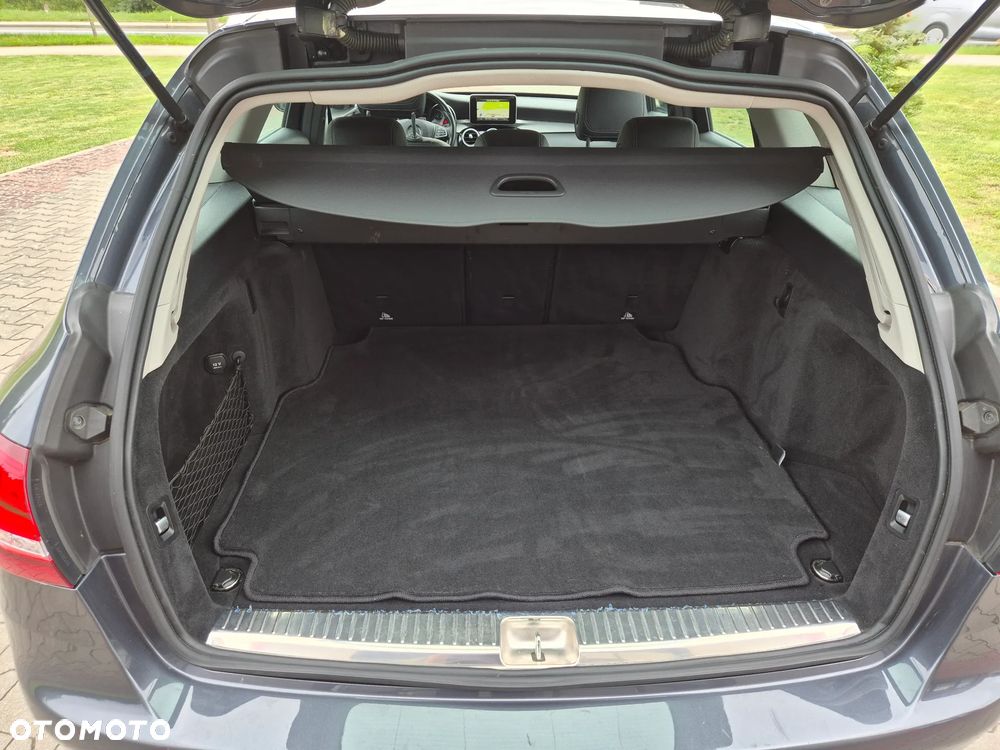 Mercedes-Benz Klasa C 200 7G-TRONIC Avantgarde - 22