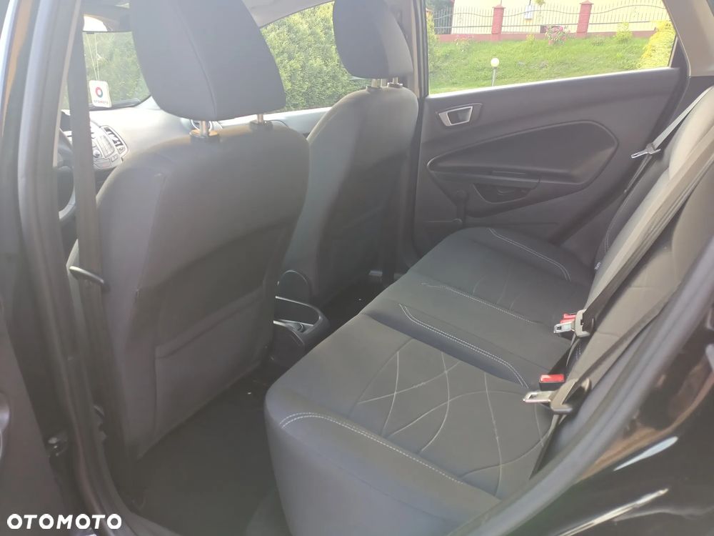 Ford Fiesta - 16