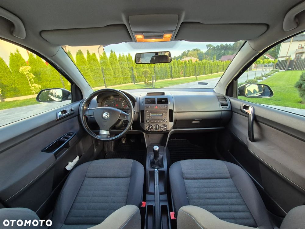 Volkswagen Polo 1.4 16V Q-Line - 5