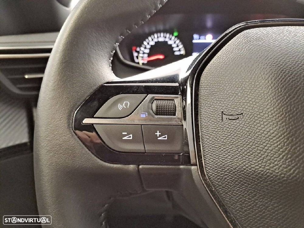 Peugeot 2008 1.2 PureTech Style - 16