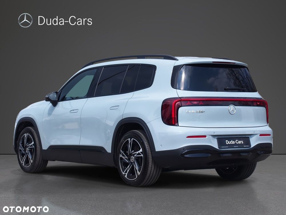 Mercedes-Benz GLB - 5