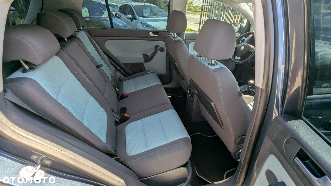 Volkswagen Golf Plus - 18