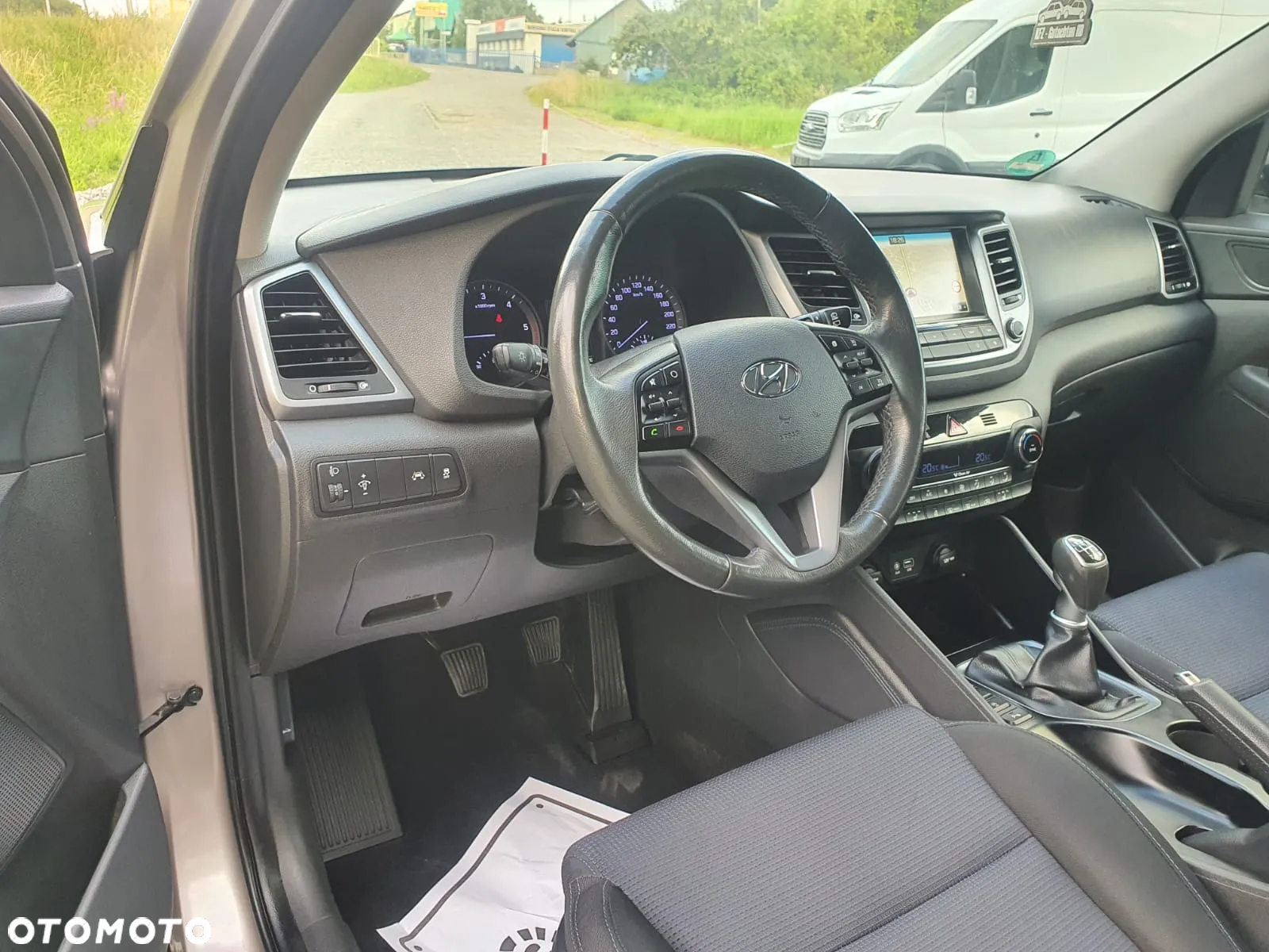 Hyundai Tucson 2.0 CRDI BlueDrive Comfort 2WD - 13
