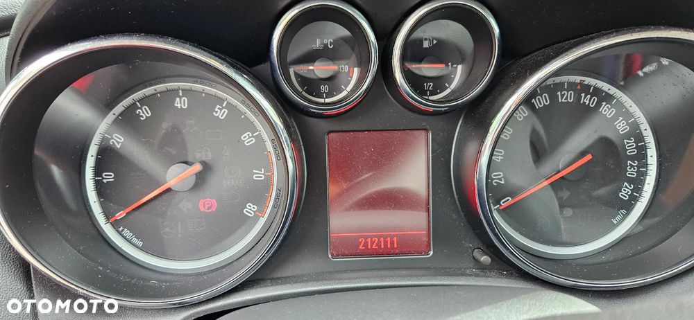 Opel Astra 1.4 T Cosmo - 12