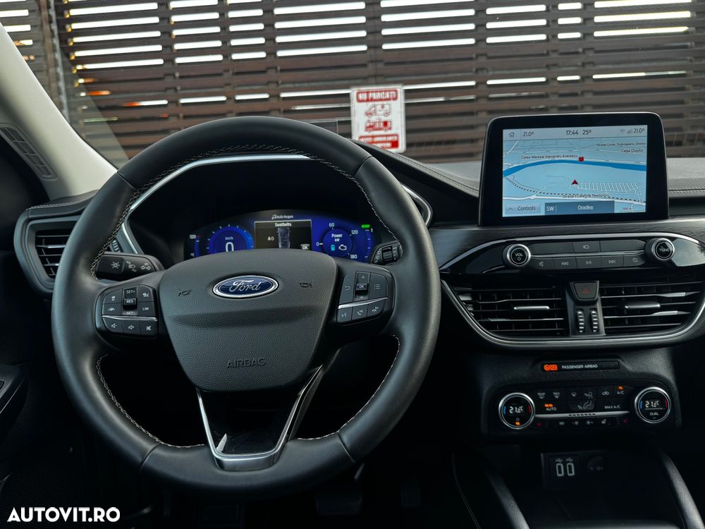 Ford Kuga - 19