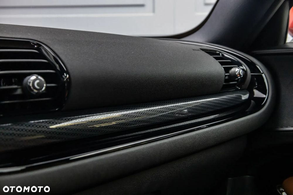 MINI John Cooper Works - 32