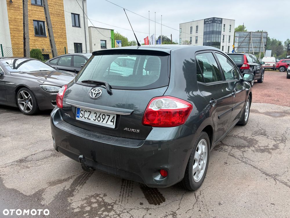 Toyota Auris - 5