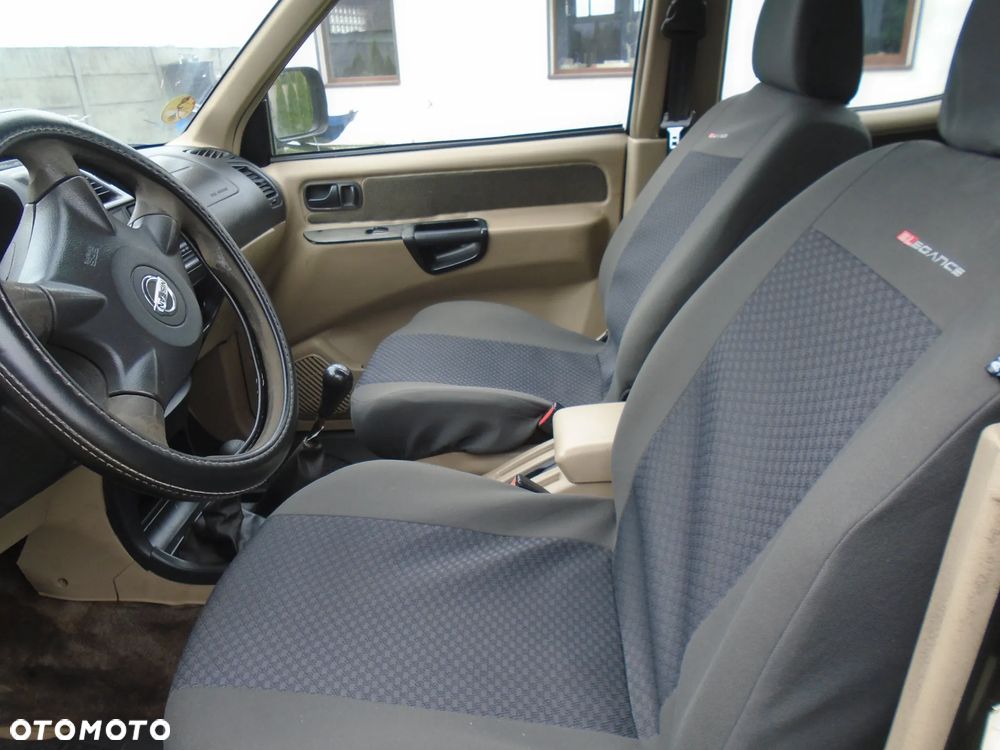 Nissan Terrano II 2.7 TDi Comfort - 10