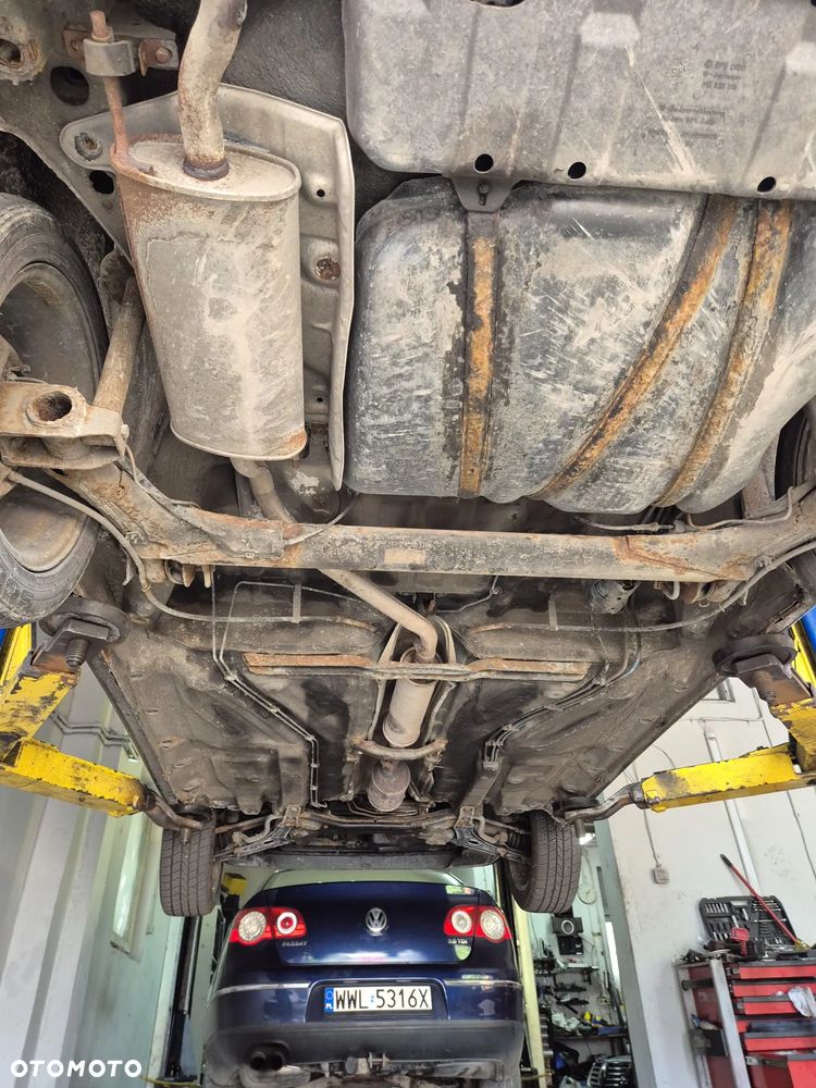 Volkswagen Golf 1.8 GL - 15