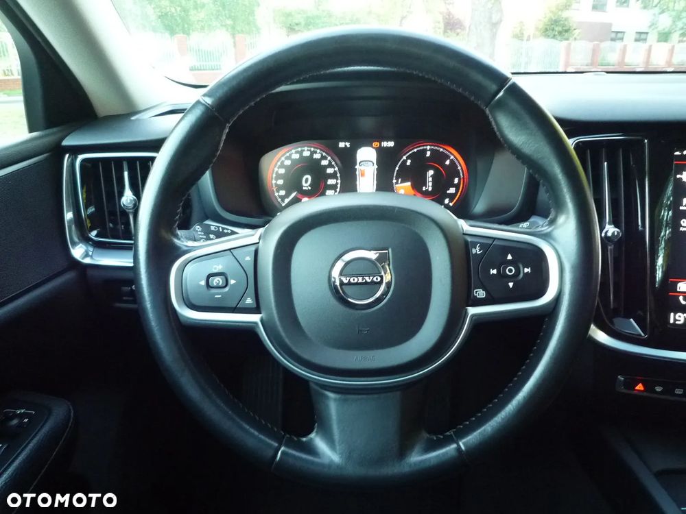 Volvo V60 D3 Drive-E Momentum - 18