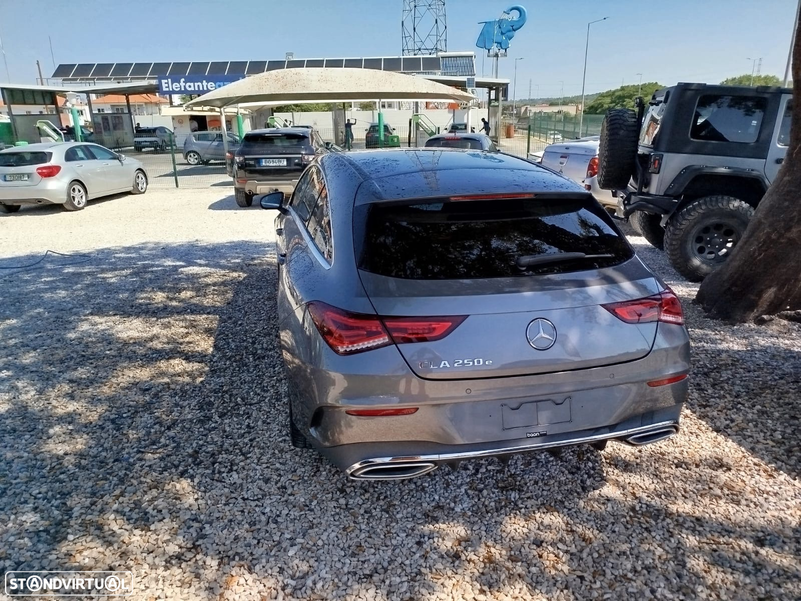 Mercedes-Benz CLA 250 e Shooting Brake AMG Line - 8