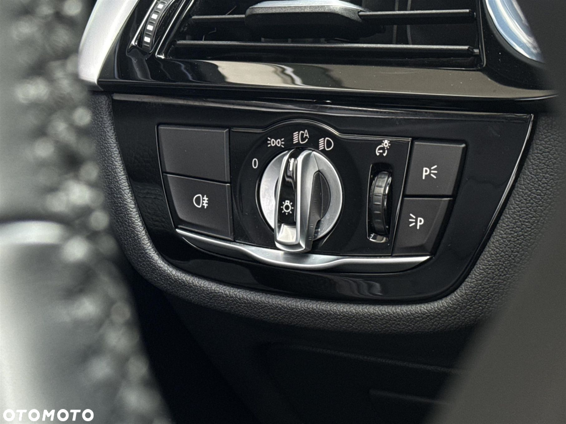 BMW Seria 5 520d xDrive - 10