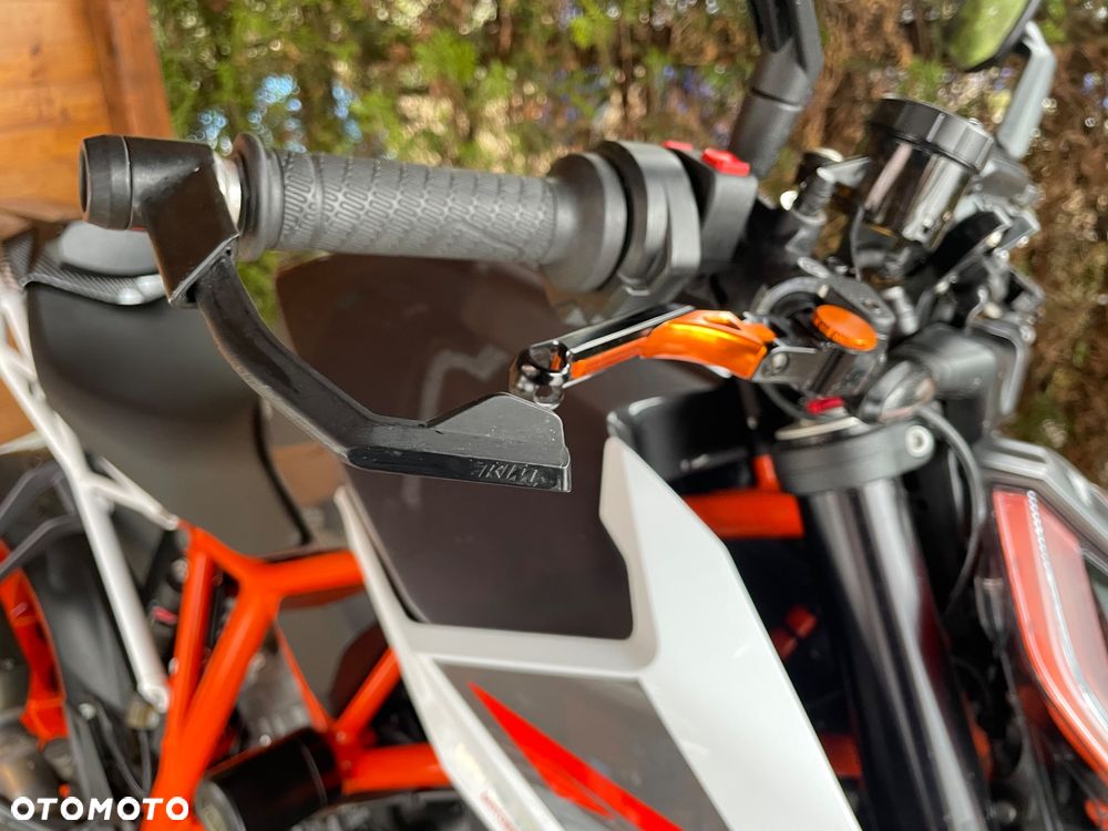 KTM Super Duke - 17