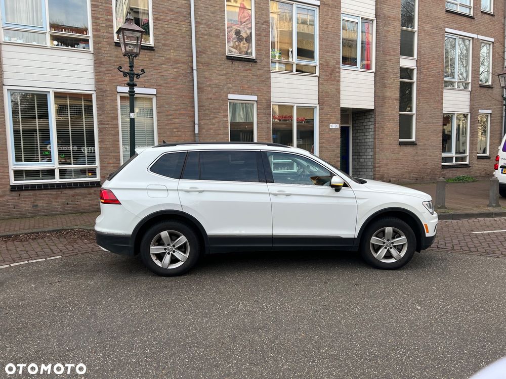 Volkswagen Tiguan - 16