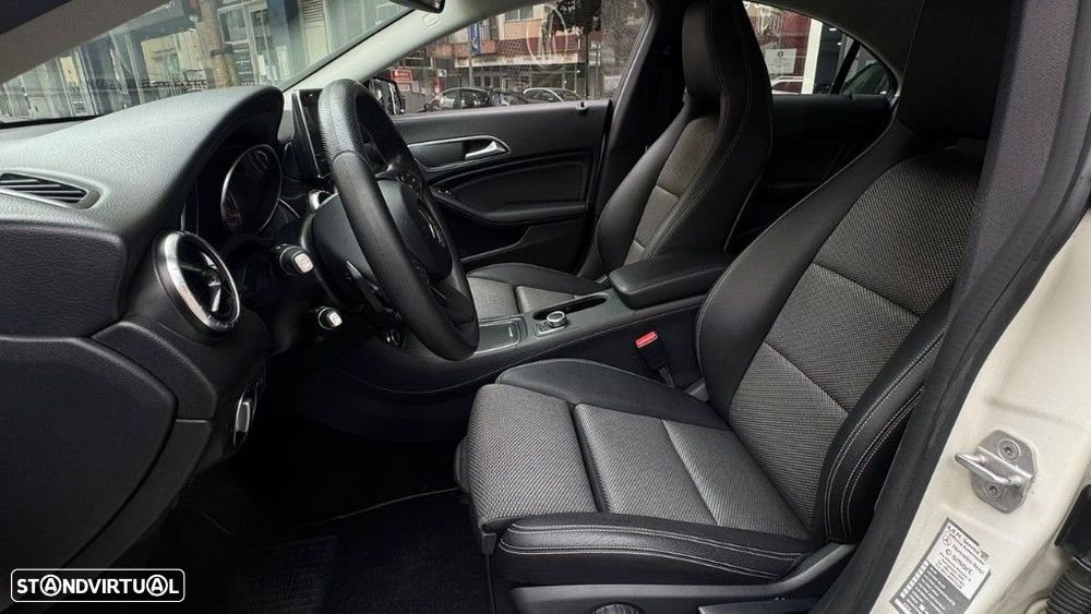 Mercedes-Benz CLA 180 - 11