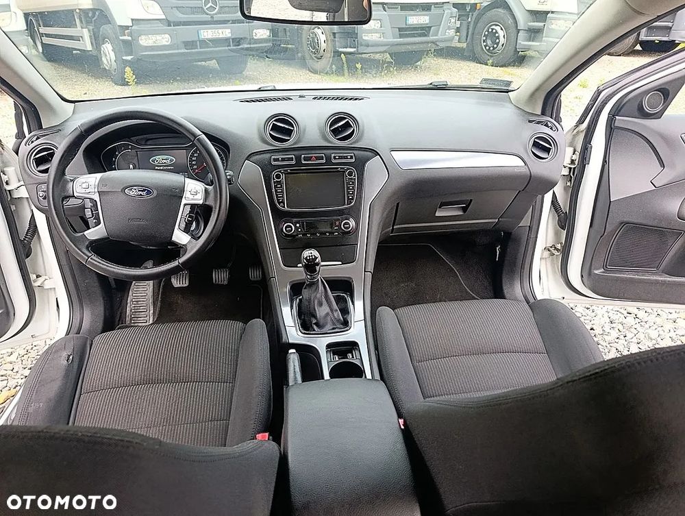 Ford Mondeo 1.6 Titanium - 13