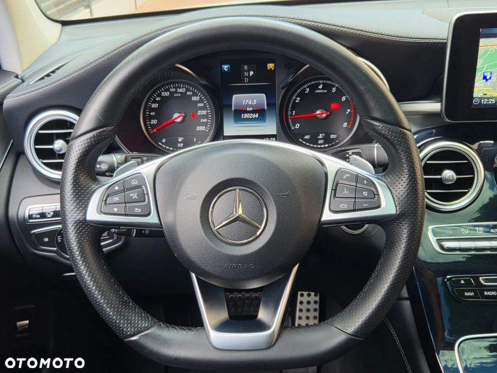 Mercedes-Benz GLC 250 4Matic 9G-TRONIC AMG Line - 16
