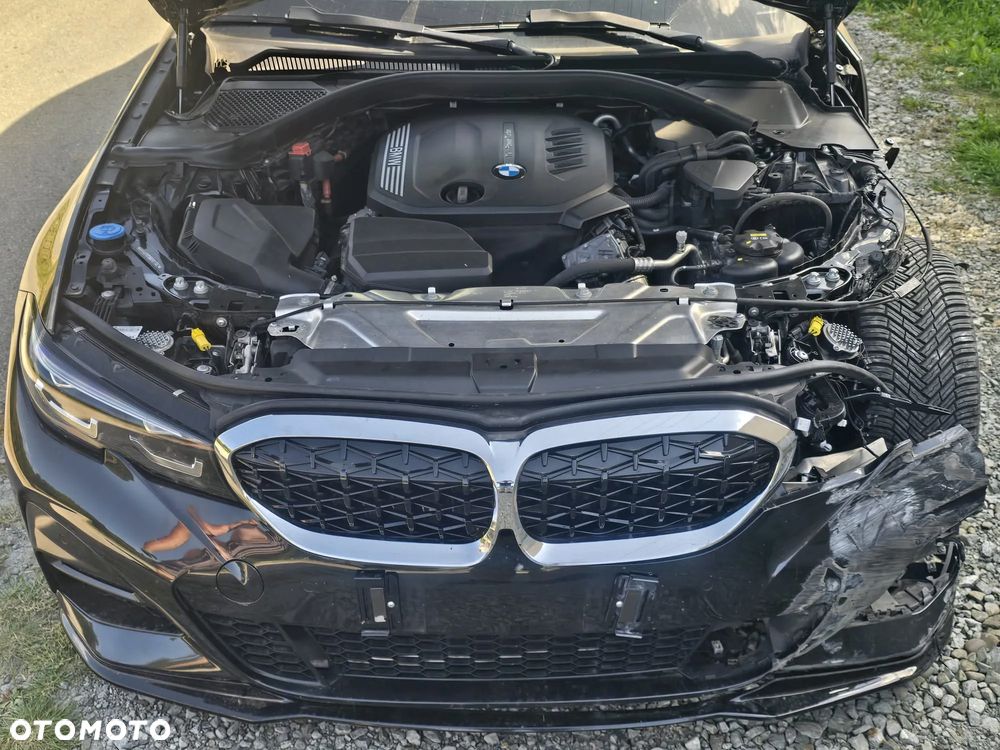 BMW Seria 3 318d Edition M Sport Shadow - 31