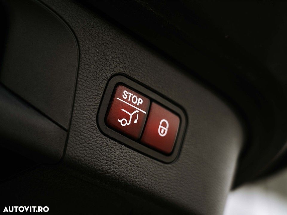 Mercedes-Benz EQC 400 4MATIC - 23