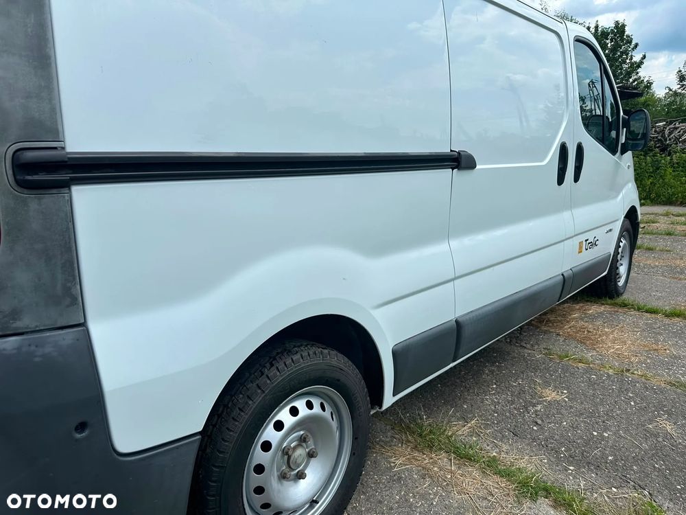 Renault Trafic 2.0 diesel 115kM 2011 rok, automat, WEBASTO, HAK, STAN BARDZO DOBRY!!! - 19