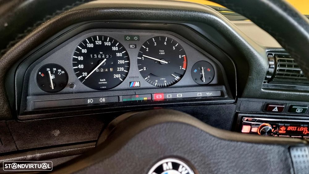 BMW 3.0 CSi - 17
