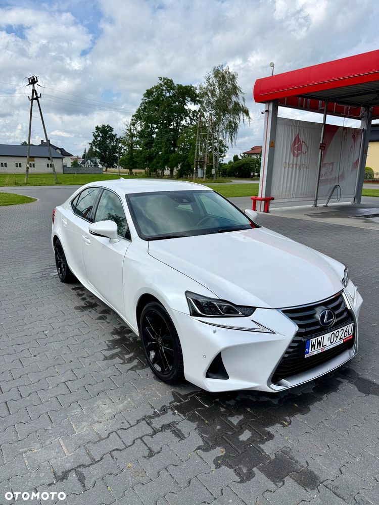 Lexus IS - 7