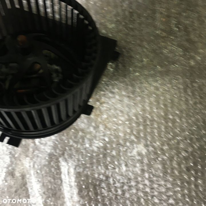 DMUCHAWA WENTYLATOR NAWIEWU VW SEAT A3 1J1819021B - 4