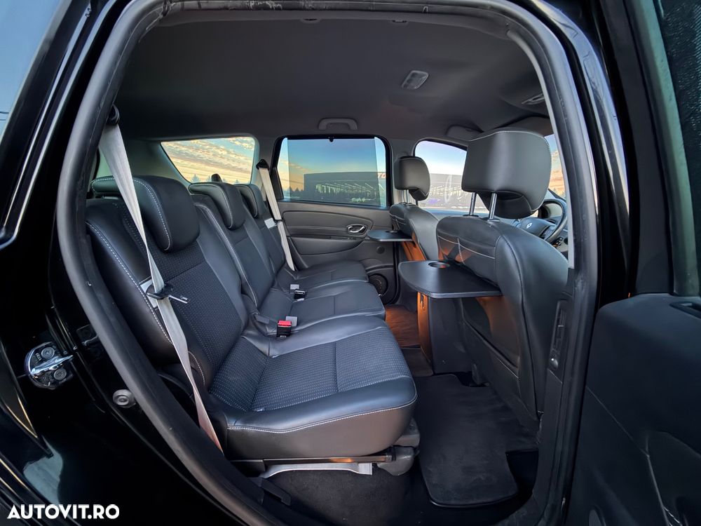 Renault Grand Scenic dCi 130 FAP Start & Stop Bose Edition - 11