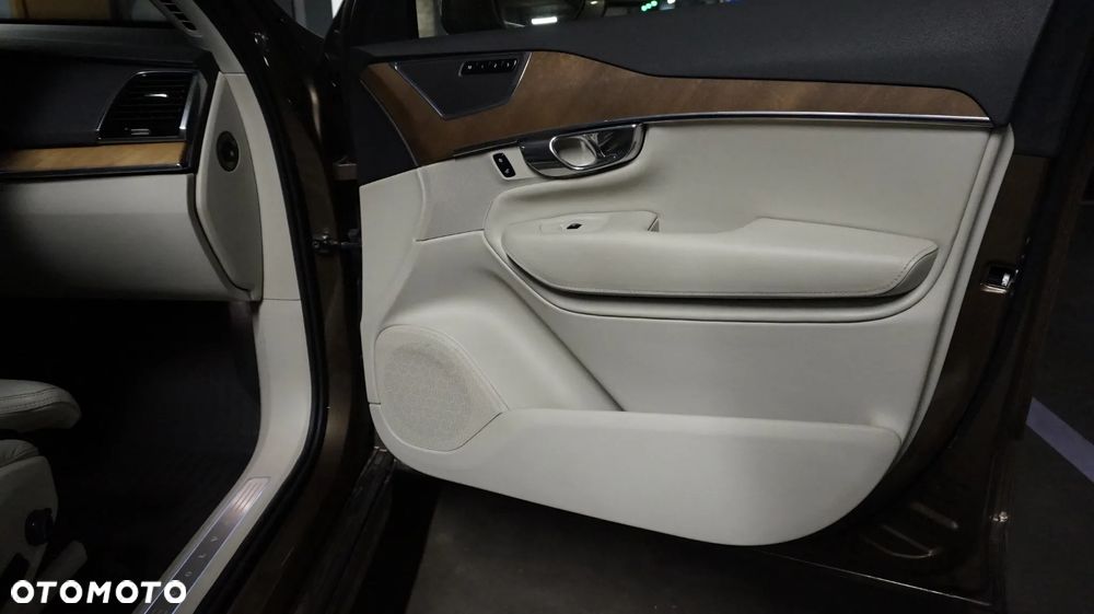 Volvo XC 90 D5 AWD Inscription - 10