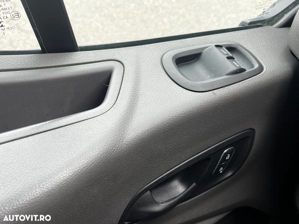 Ford Transit - 17