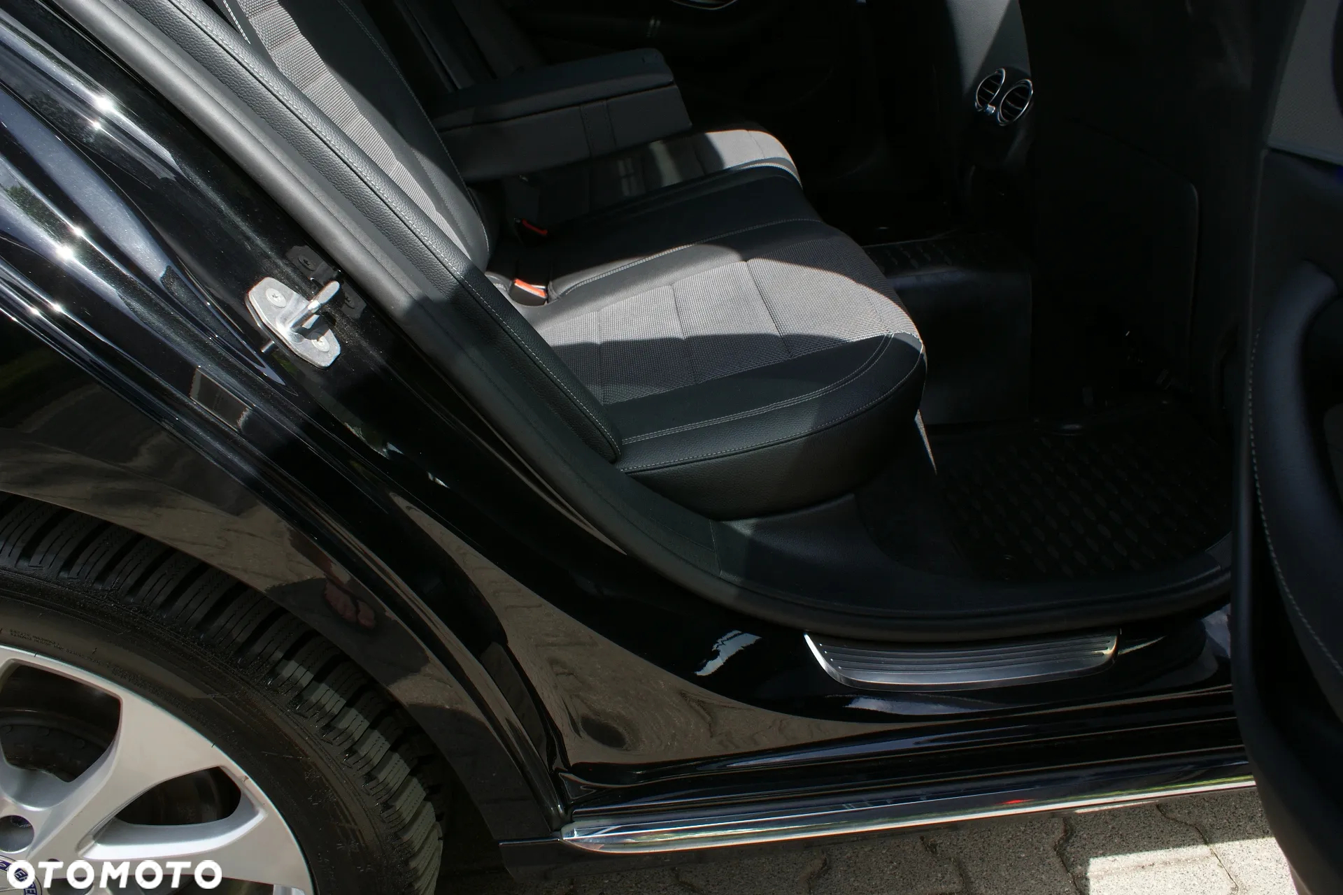 Mercedes-Benz Klasa E 220 d Avantgarde - 27