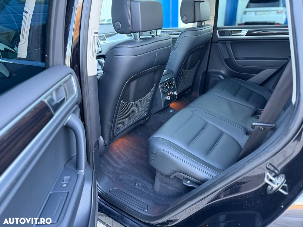 Volkswagen Touareg 3.0 V6 TDI SCR Blue Motion DPF Automatik Terrain Tech Executive Edition - 11